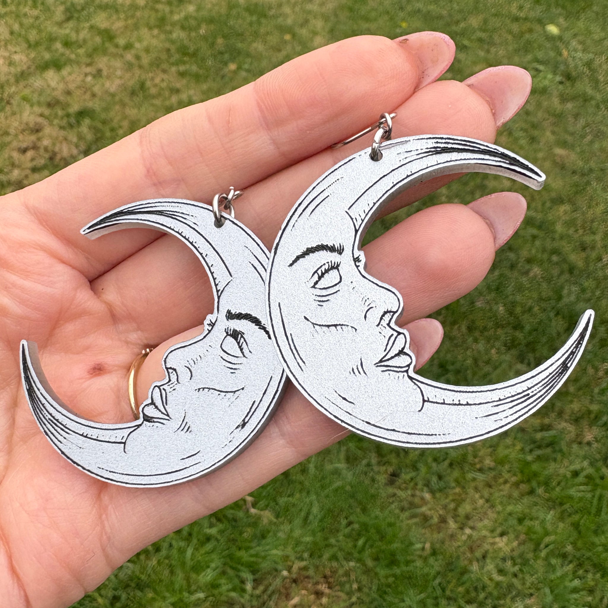 Silver Crescent Moon Earrings – Maddison Cherie